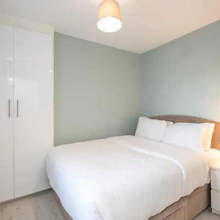 Apartment Pearse Street Gardens Dublin