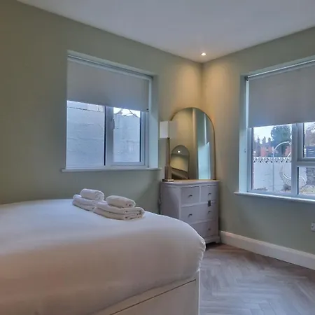 Upgraded Loft Style Duplex At Rathmines Village Dublin