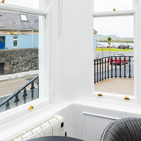 Stylish Marina Escape Apartment Dublin