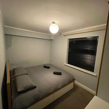 Spacious 2 Bedroom Near The Spire Apartment Dublin