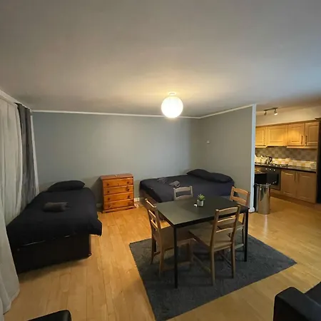 Apartment Spacious 2 Bedroom Near The Spire *