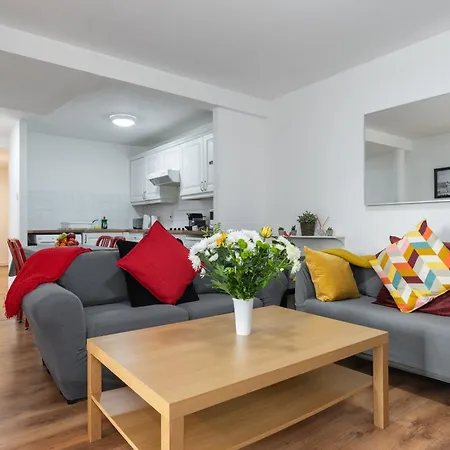 Spacious 3-bed In Center Dublin