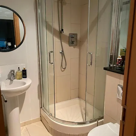 Luxurious Ensuite Kingsize Bedroom