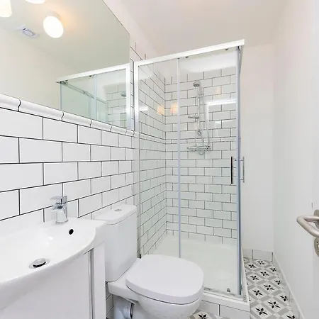 Apartment Superb Marina Hideaway *