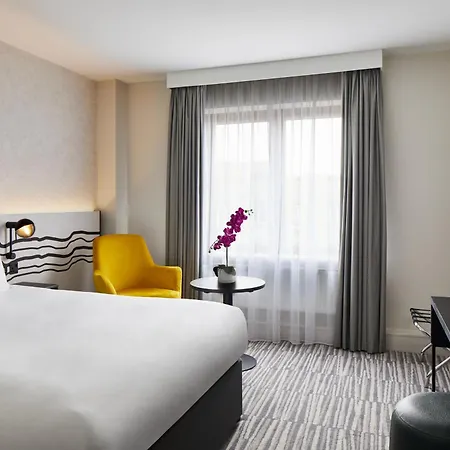 Leonardo Christchurch - Formerly Jurys Hotel Dublino