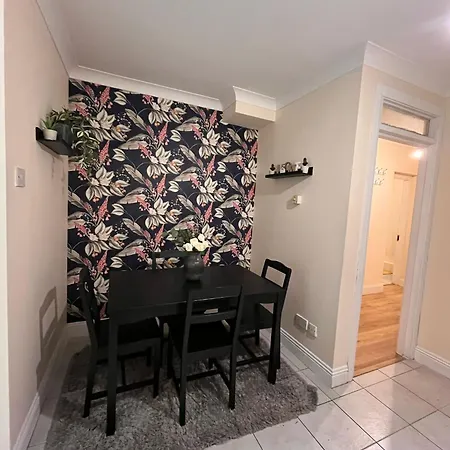 Superb Double Near The Spire - 2 Guest house