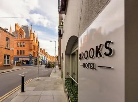 Brooks Hotel 4*