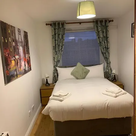 Luxury Centre 1 Apartment *