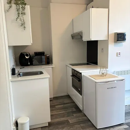 1 Portobello Apartment *