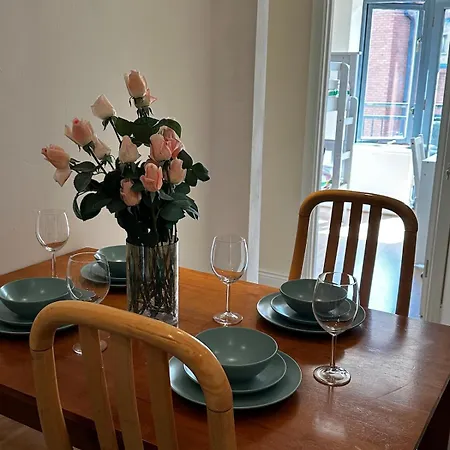 Cozy Urban Hideaway * Dublin