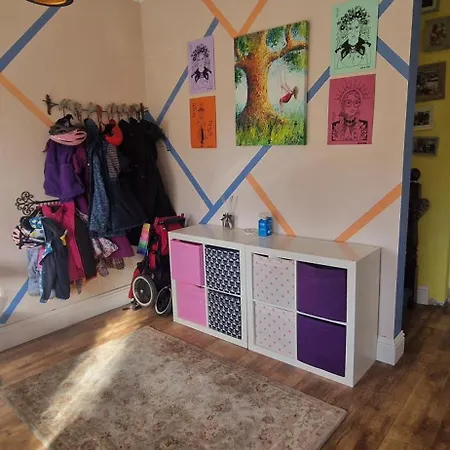 Holiday home Large & Colourful Family 4bd With Kids Playground Dublin