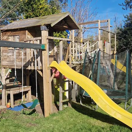 Holiday home Large & Colourful Family 4bd With Kids Playground Dublin