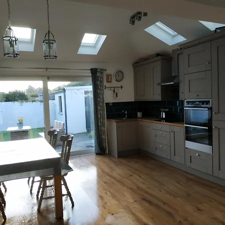 4 Bed Modern Spacious House South Dublin