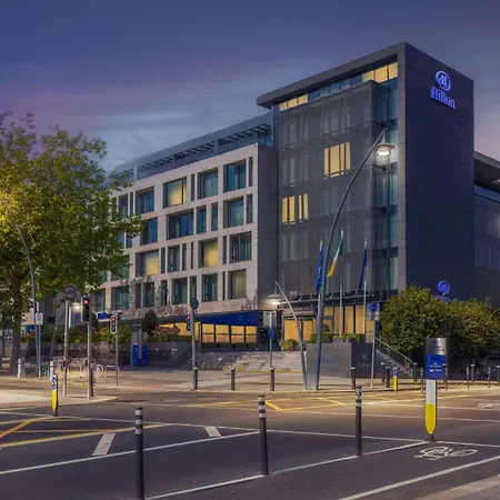 Hilton Kilmainham מלון 4*