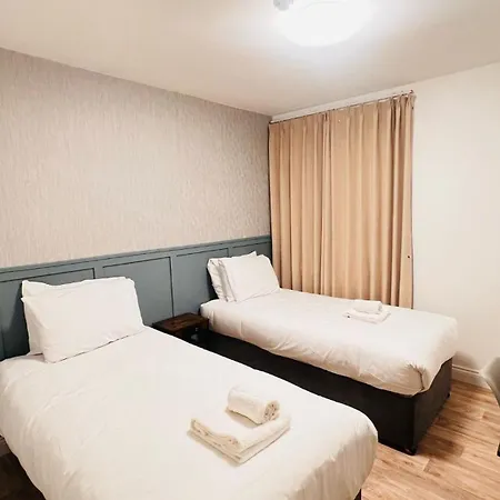 Mulligan Hotel 2*