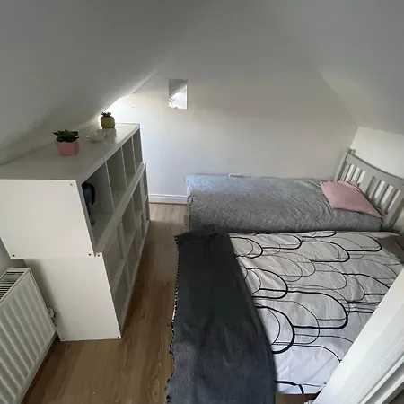Bed & Breakfast House