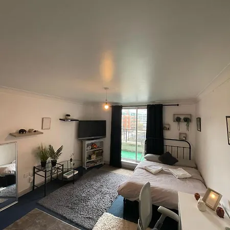 Customerhouse 1, Balcony View * Dublin
