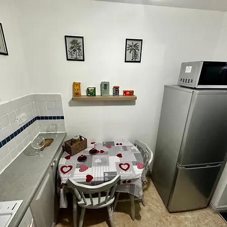 Customerhouse 1, Balcony View Apartment *