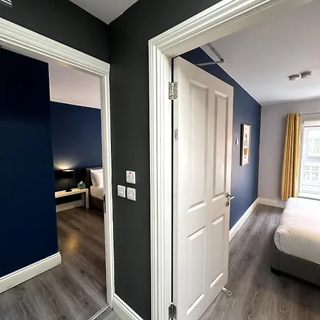Citycenter 3 Bedroom Sercox Apartment Dublin