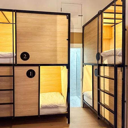 Gardiner House Hostel