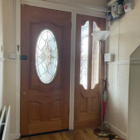 Superb Triple Near Airport - 1 Guest house Dublin