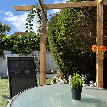 Superb Triple Near Airport - 1 Guest house