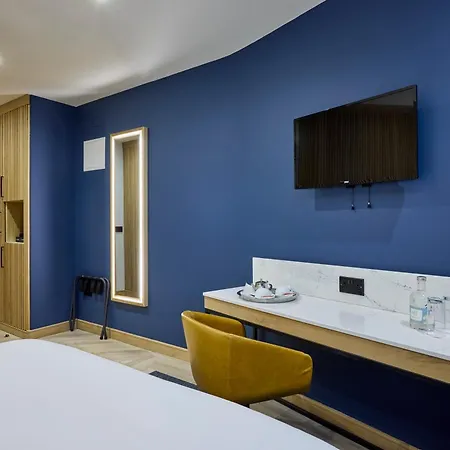 Handel's Hotel