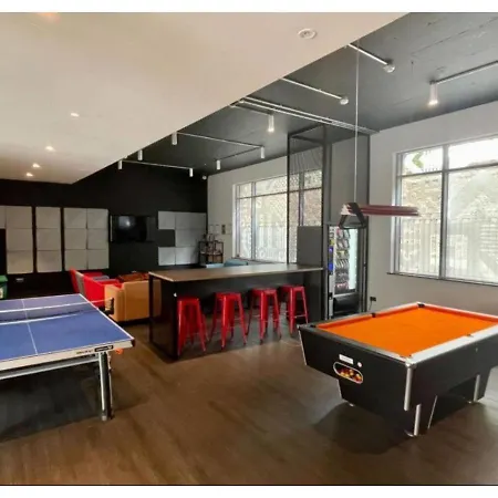 Appartement Joivy Affordable Thomas Street - Adults Only