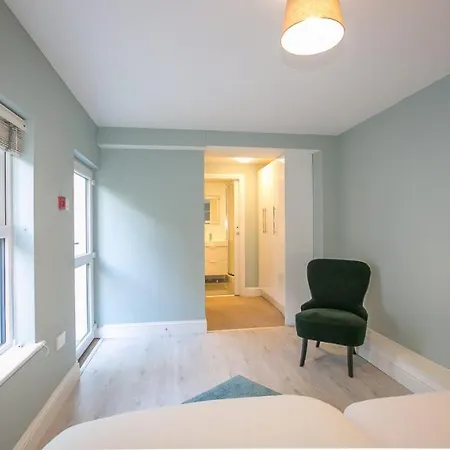 Georgian Square Appartement