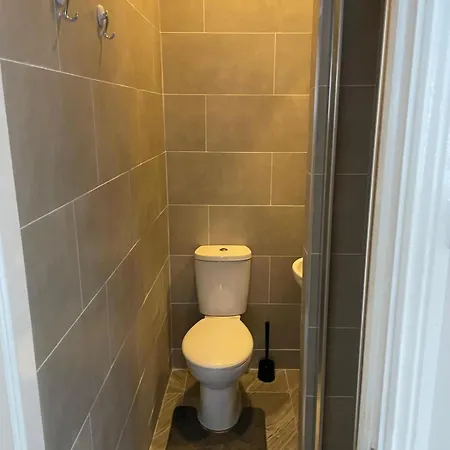 Superb Double Near Croke Park - 6 Guest house *
