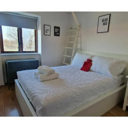 Large 2bd At Trendy Portobello Centre * Dublin