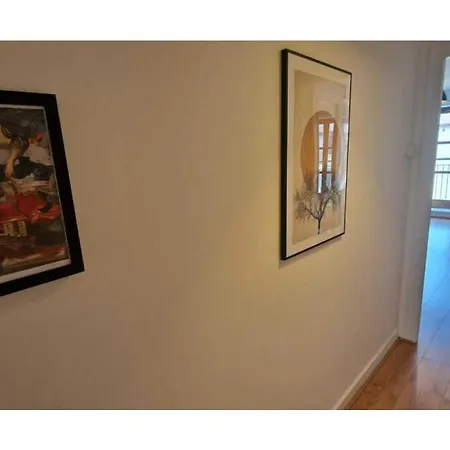 Large 2bd At Trendy Portobello Centre Apartment *