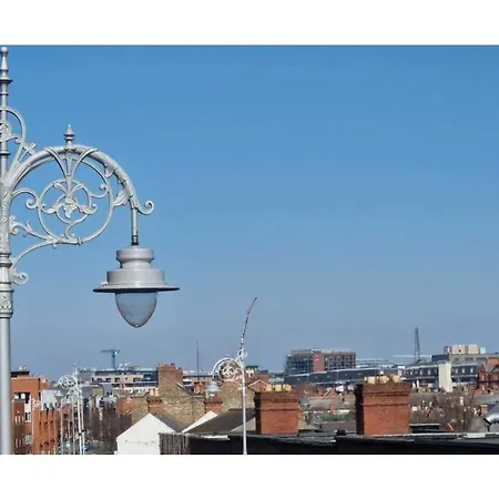 Apartment Large 2bd At Trendy Portobello Centre *