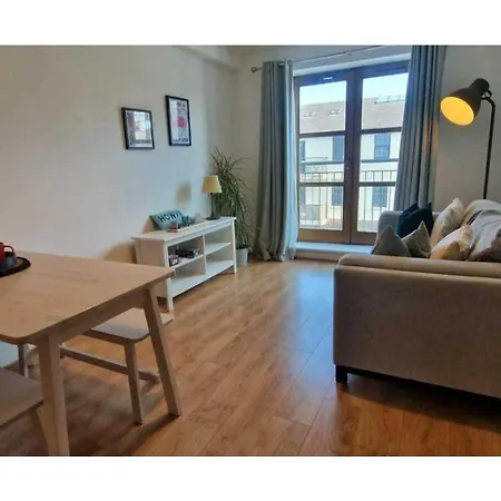Large 2bd At Trendy Portobello Centre Apartment Dublin