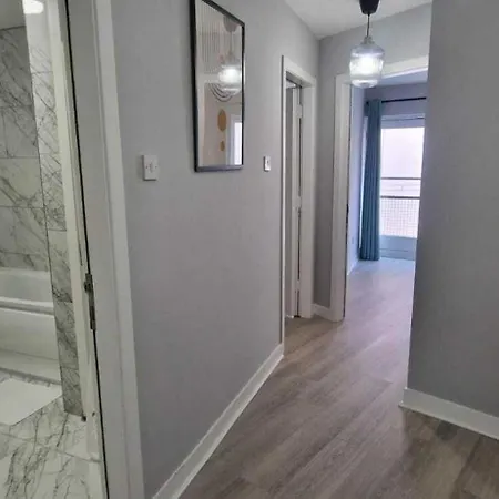 Modern Trendy & Spacious 2bd In Temple Bar * Dublin