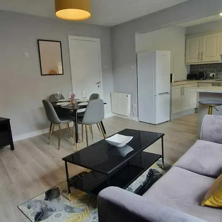Modern Trendy & Spacious 2bd In Temple Bar Apartment