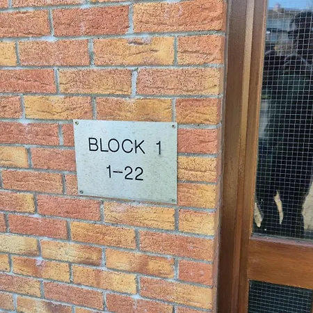 Homestay Comfortable Double Beside Tramline Dublin