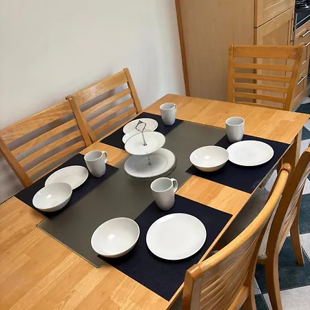 Superb Triple Near Airport - 4 Guest house Dublin