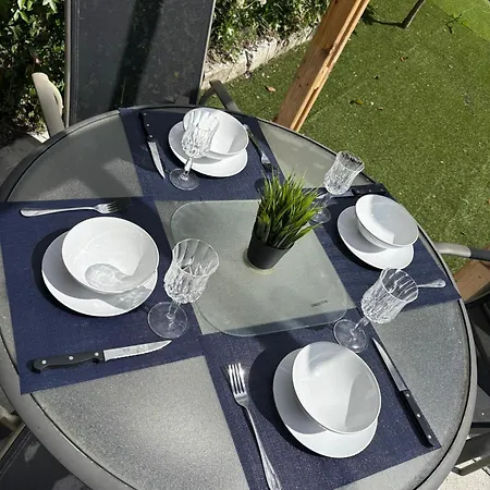 Guest house Superb Triple Near Airport - 1 *