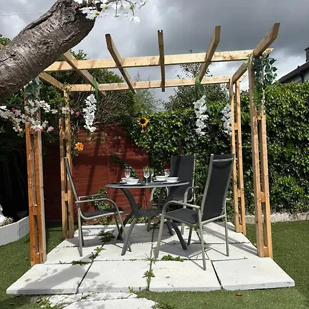 Superb Triple Near Airport - 1 Guest house Dublin