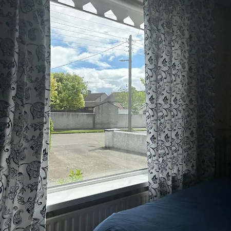 Superb Triple Near Airport - 1 Guest house Dublin