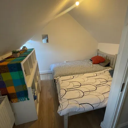 House Bed & Breakfast *