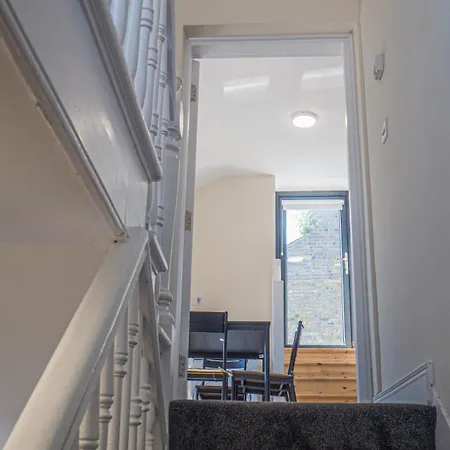 En-suite Triple Near Croke Park - 1 Guest house *