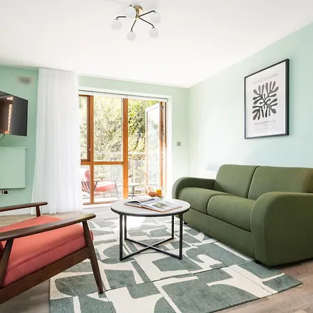 Staycity Augustine Aparthotel 3*