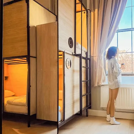 加德纳之家旅舍 旅馆