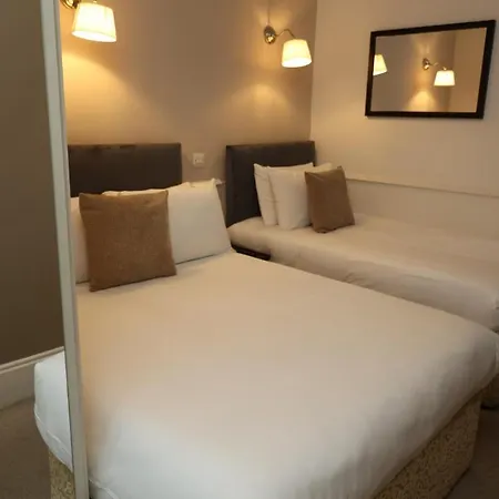 Hotel Maples House 3*