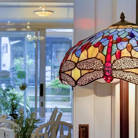Avoca House Bed & Breakfast 3*