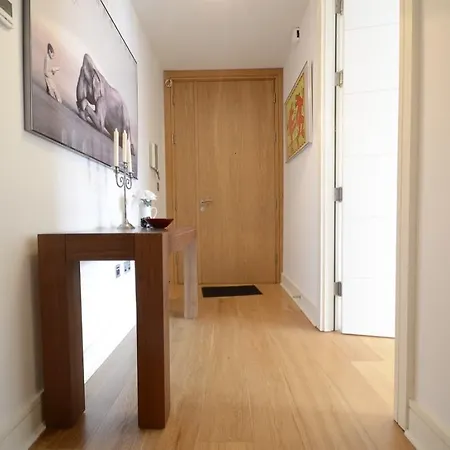 Waterfront - Superb Interior Dublin