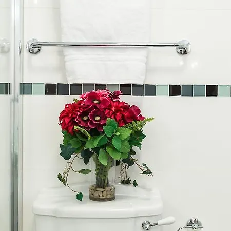 Apartment Kingfisher Serviced Apartments *