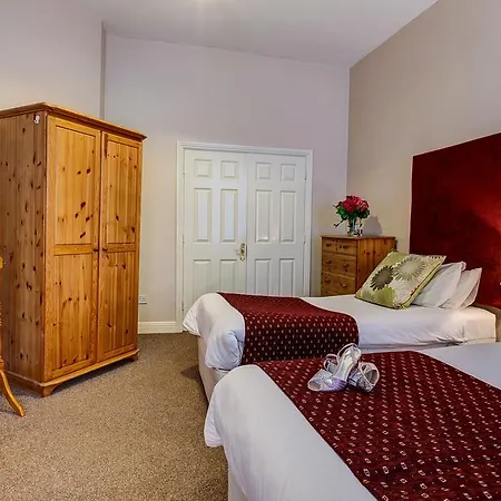 Apartment Kingfisher Serviced Apartments *